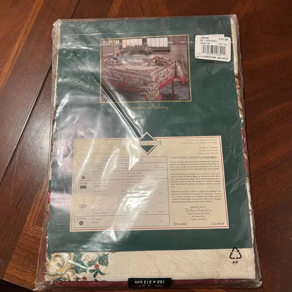 NWT Florentine Holiday Tablecloth Christmas Theme Covering 60” x 84” Oblong